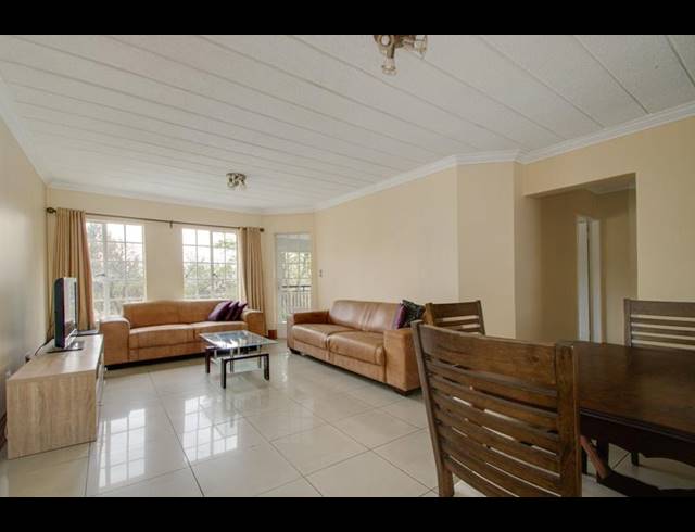 3 BEDROOM APARTMENT FOR SALE IN MORNINGSIDE